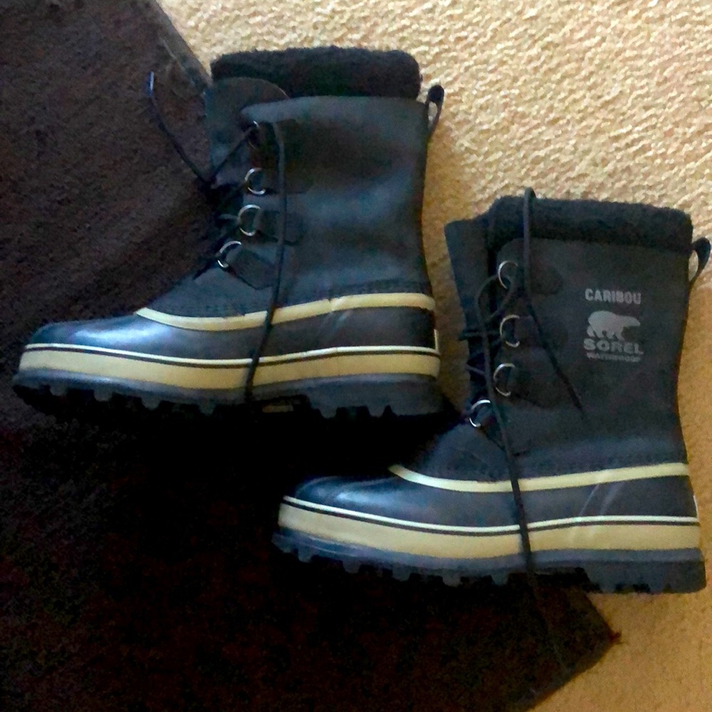 BRAND NEW!! Sorel Caribou winter boots Men’s 9.5
